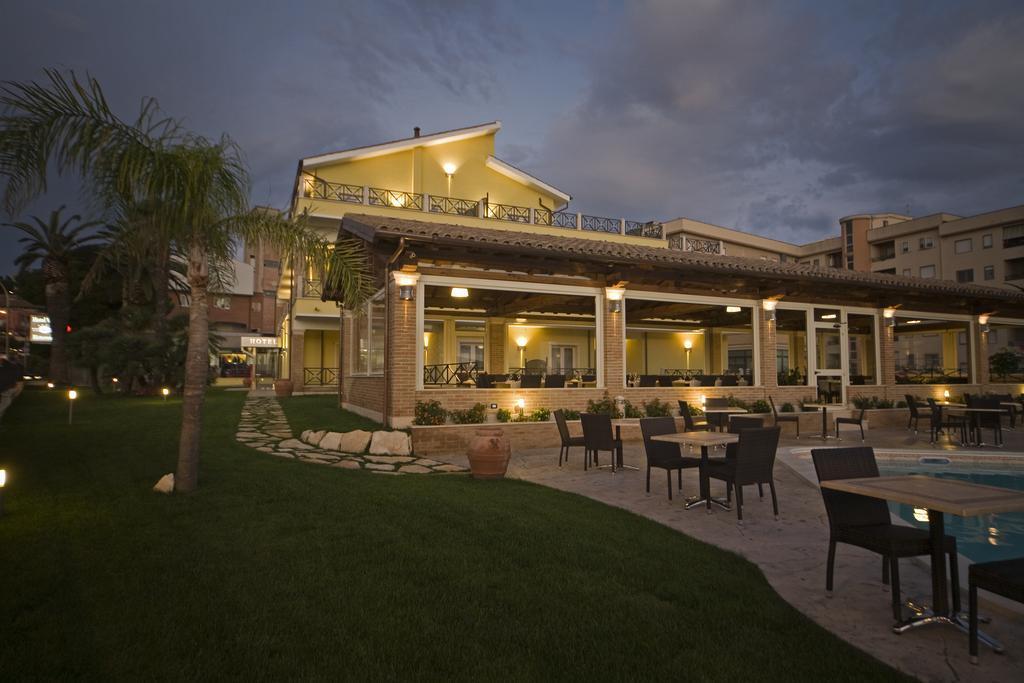 Hotel Villa Tirreno Tarquinia Eksteriør billede