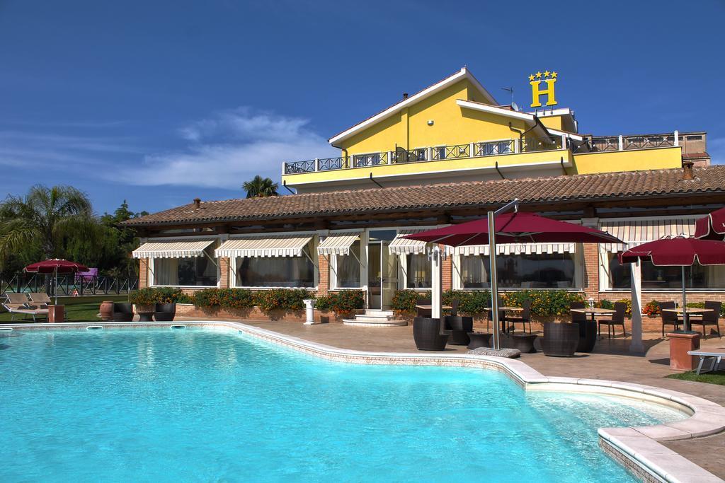 Hotel Villa Tirreno Tarquinia Eksteriør billede