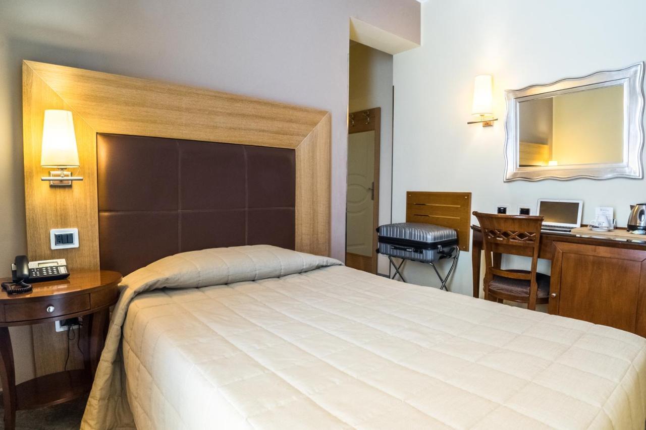 Hotel Villa Tirreno Tarquinia Eksteriør billede